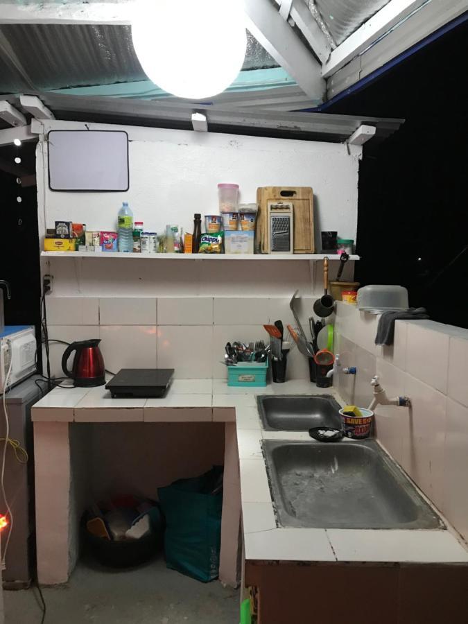 Hostel Lions مامباجاو المظهر الخارجي الصورة